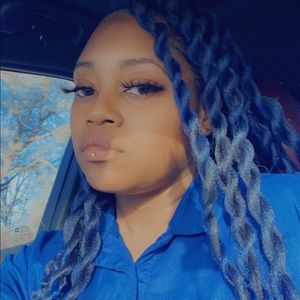 Meet your Posher, Bettina